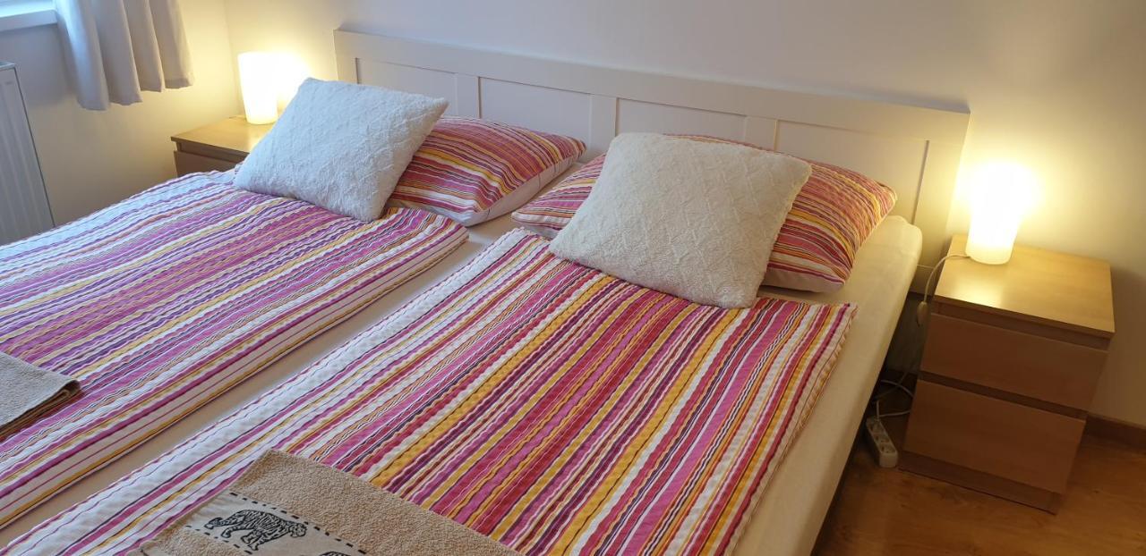Apartman Bratislava City & Parking Eksteriør billede