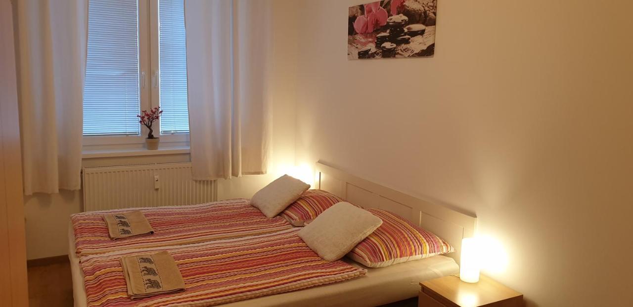 Apartman Bratislava City & Parking Eksteriør billede