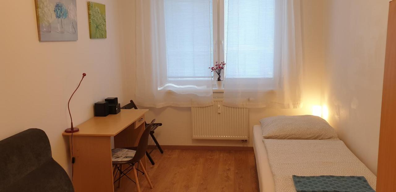 Apartman Bratislava City & Parking Eksteriør billede