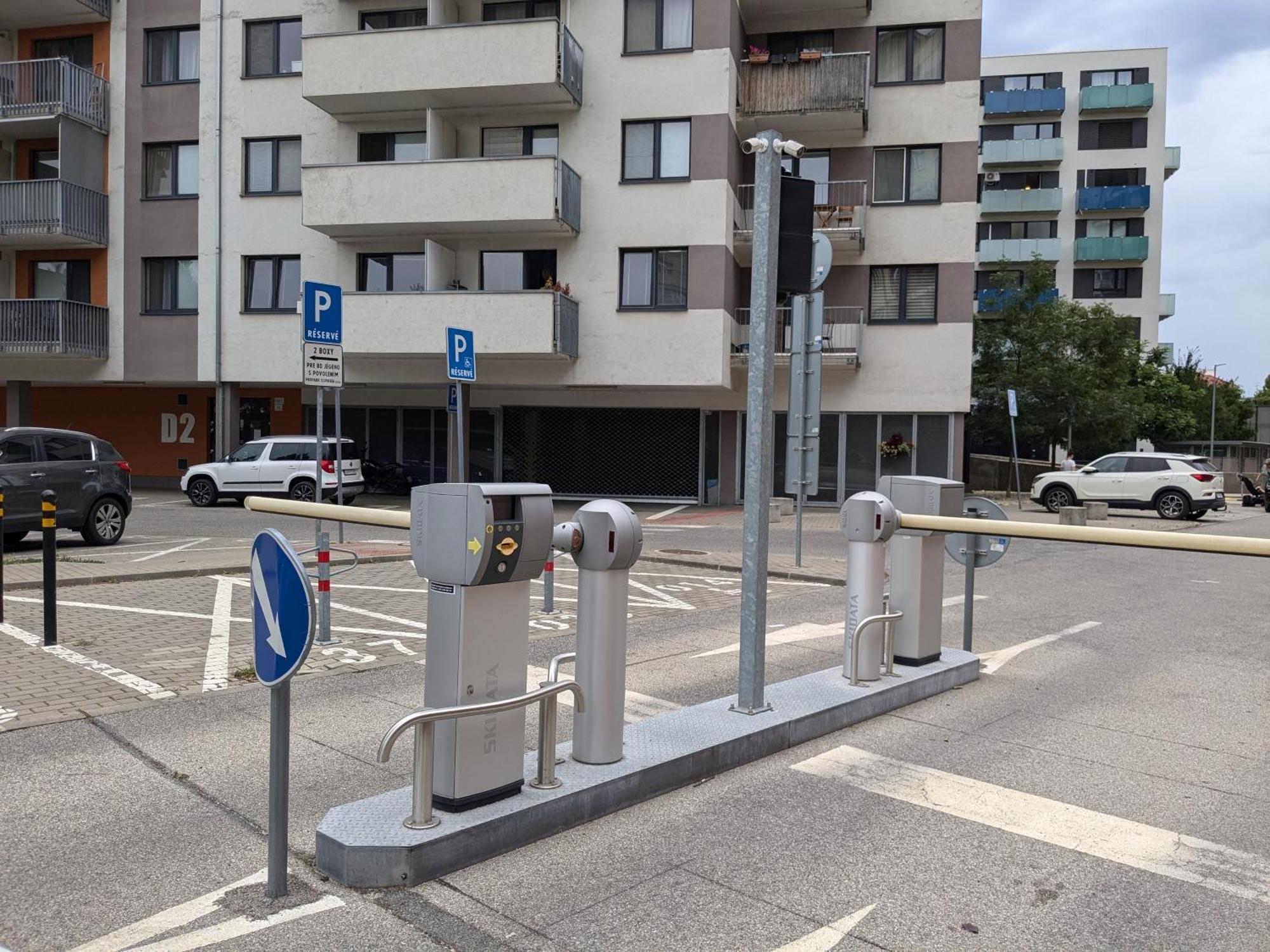 Apartman Bratislava City & Parking Eksteriør billede